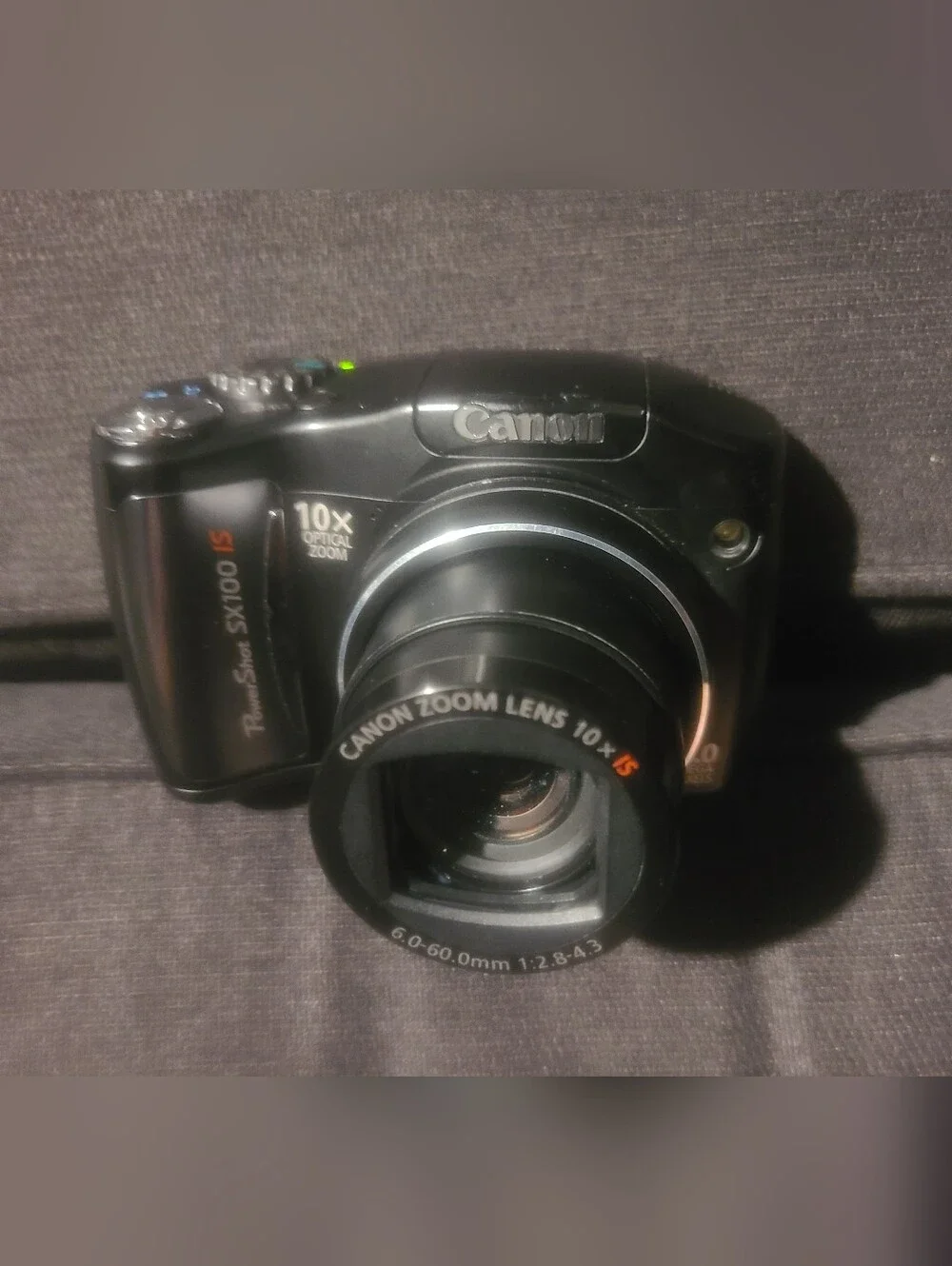 Canon PowerShot SX100 IS Compact Camera 8MP 10x Zoom 2.5in Screen Black